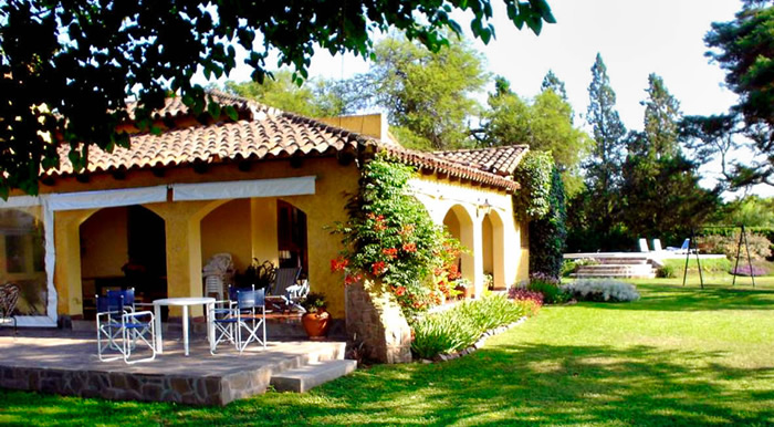 Cuidador de finca o casa de campo